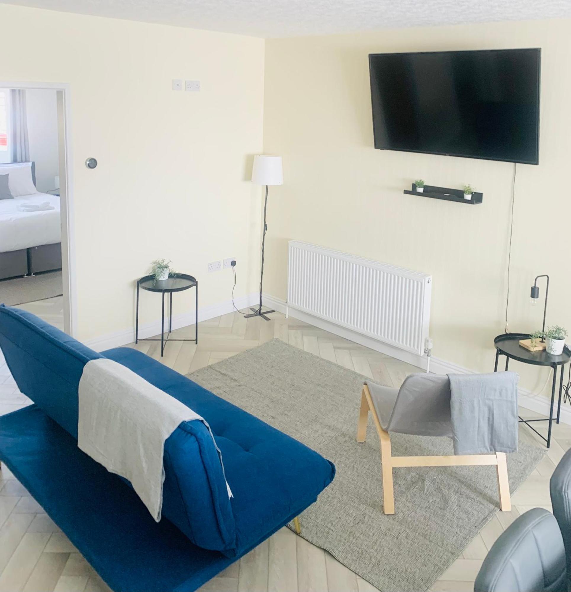 Newly Renovated, Modern 3 Bed Apartment Walmersley Kültér fotó